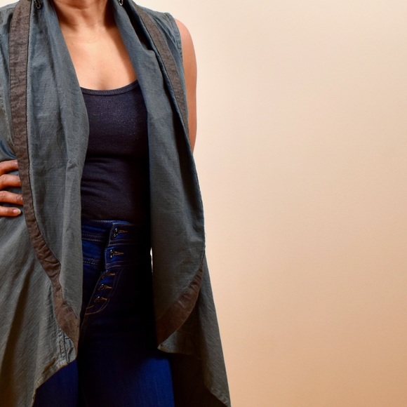 Flowing Open-Front Designer Vest - Picture 3 of 3